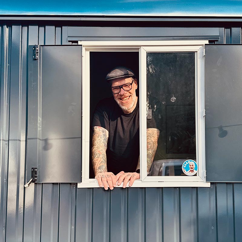 Webdesigner aus Stockelsdorf arbeitet am modernen Website-Design für lokale Unternehmen